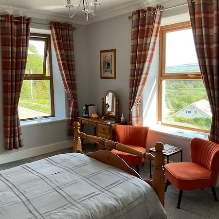 Y Llew Coch Bed & Breakfast Конуи Екстериор снимка